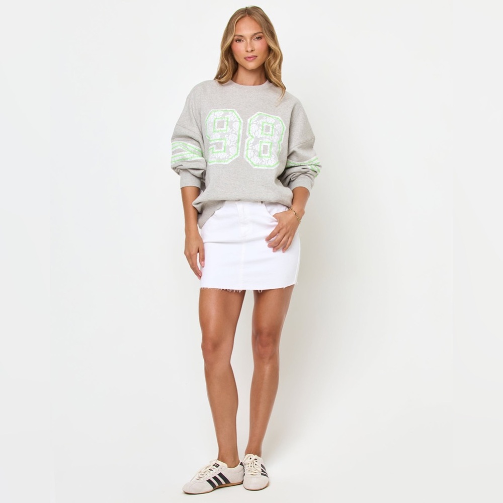 Anthropologie Legend Sweatshirt Size Medium NWT - Picture 2 of 7